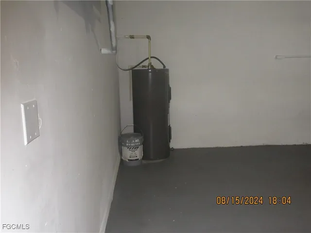 $1,950 | 459 Northeast 3rd Avenue, Cape Coral, FL 33909