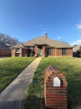 $3,399 | 1009 Village Wood Court, Arlington, TX 76012