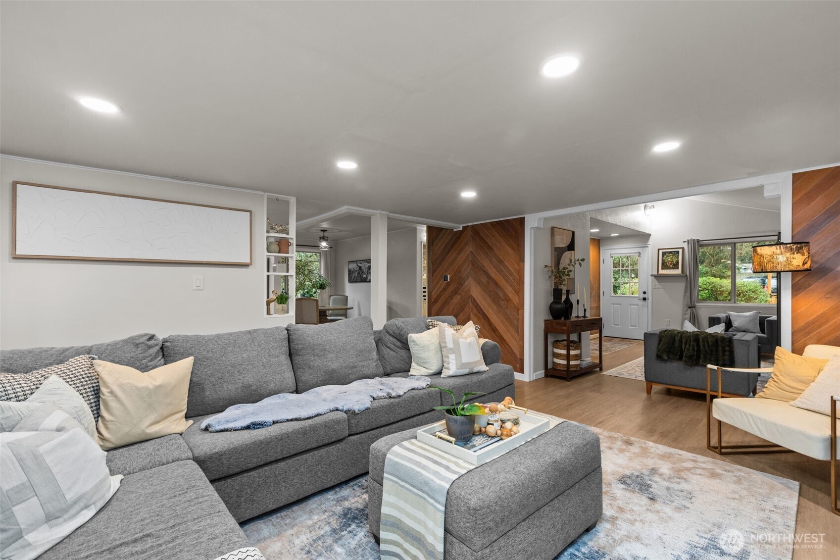 132 Northwest 143rd Street Seattle, WA 98177 - Photo 9 of 38