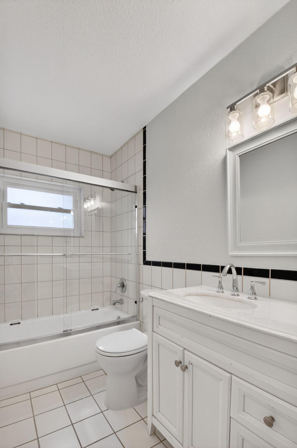 9197 Southwest 3rd Street Boca Raton, FL 33428 - Photo 25 of 39 Bathroom