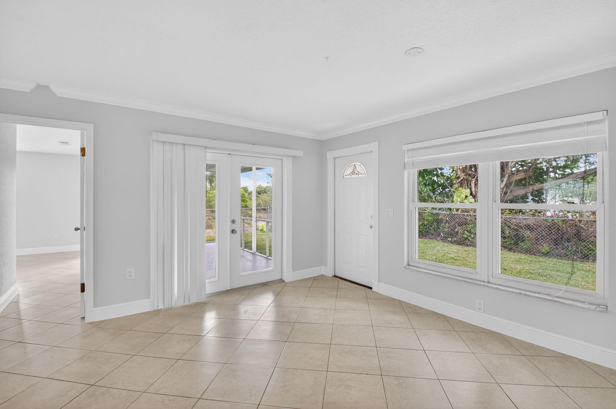 9197 Southwest 3rd Street Boca Raton, FL 33428 - Photo 4 of 39 Entry Way