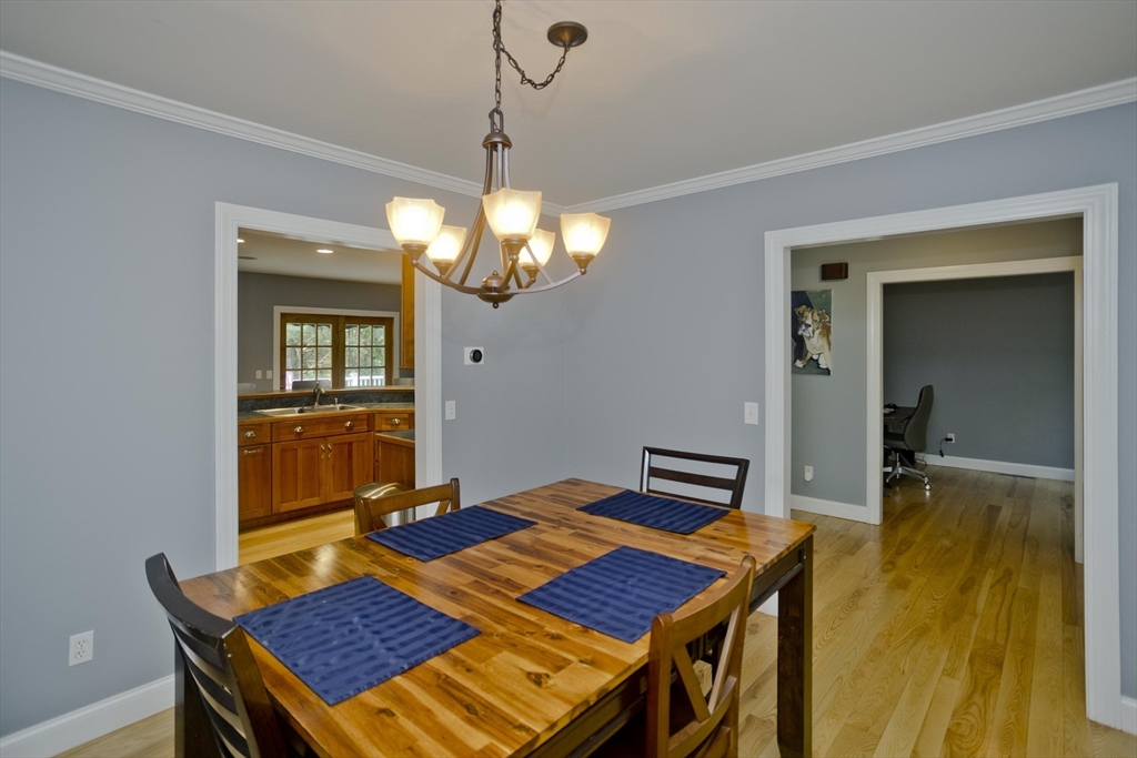 279 Bay Road Belchertown, MA 01007 - Photo 3 of 36 Gallery Image 3