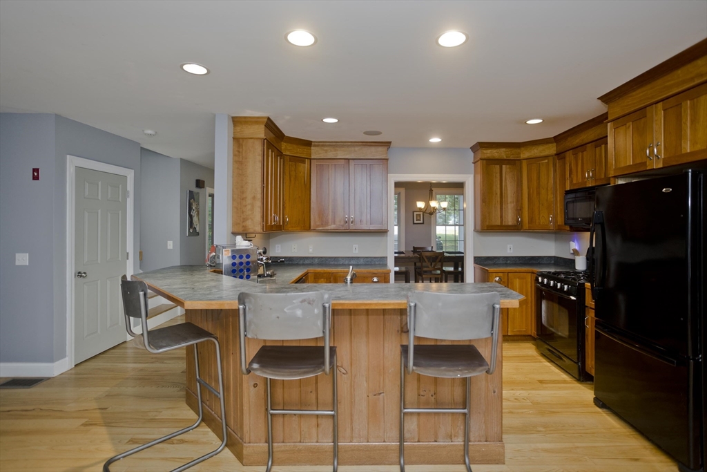 279 Bay Road Belchertown, MA 01007 - Photo 8 of 36 Gallery Image 8