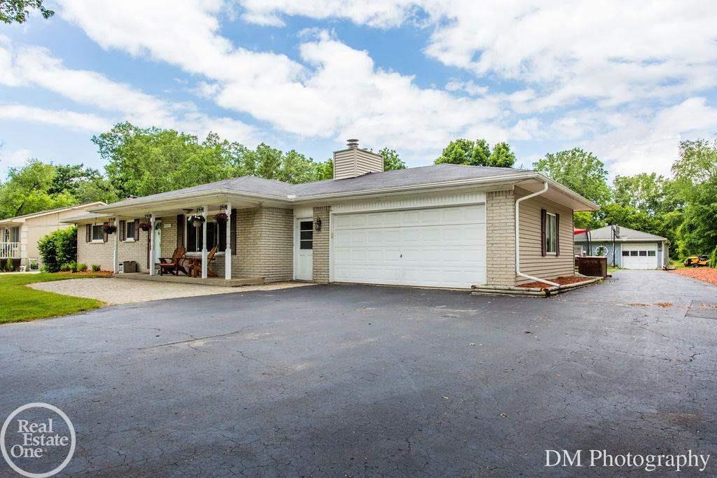 48605 Callens Road New Baltimore, MI 48047 - Photo 2 of 26 50045926-1.JPG