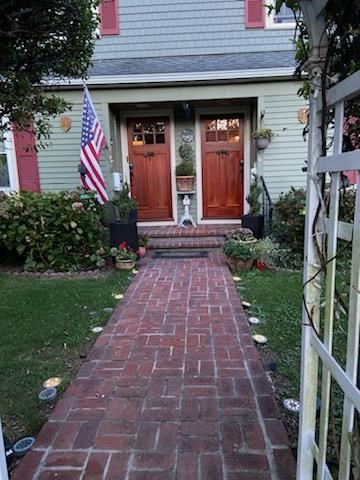 21 Shields Street, Unit 23 Newport, RI 02840 - Photo 1 of 14 Front Entrance