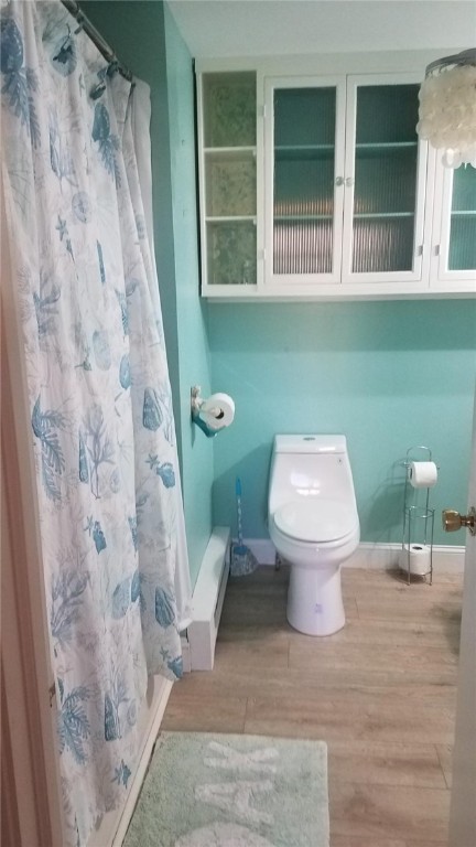 21 Shields Street, Unit 23 Newport, RI 02840 - Photo 13 of 14 2nd floor Full bath tub and shower