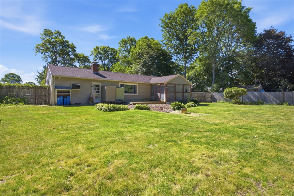 179 Sheaffer Road Barnstable, MA 02632 - Photo 4 of 33