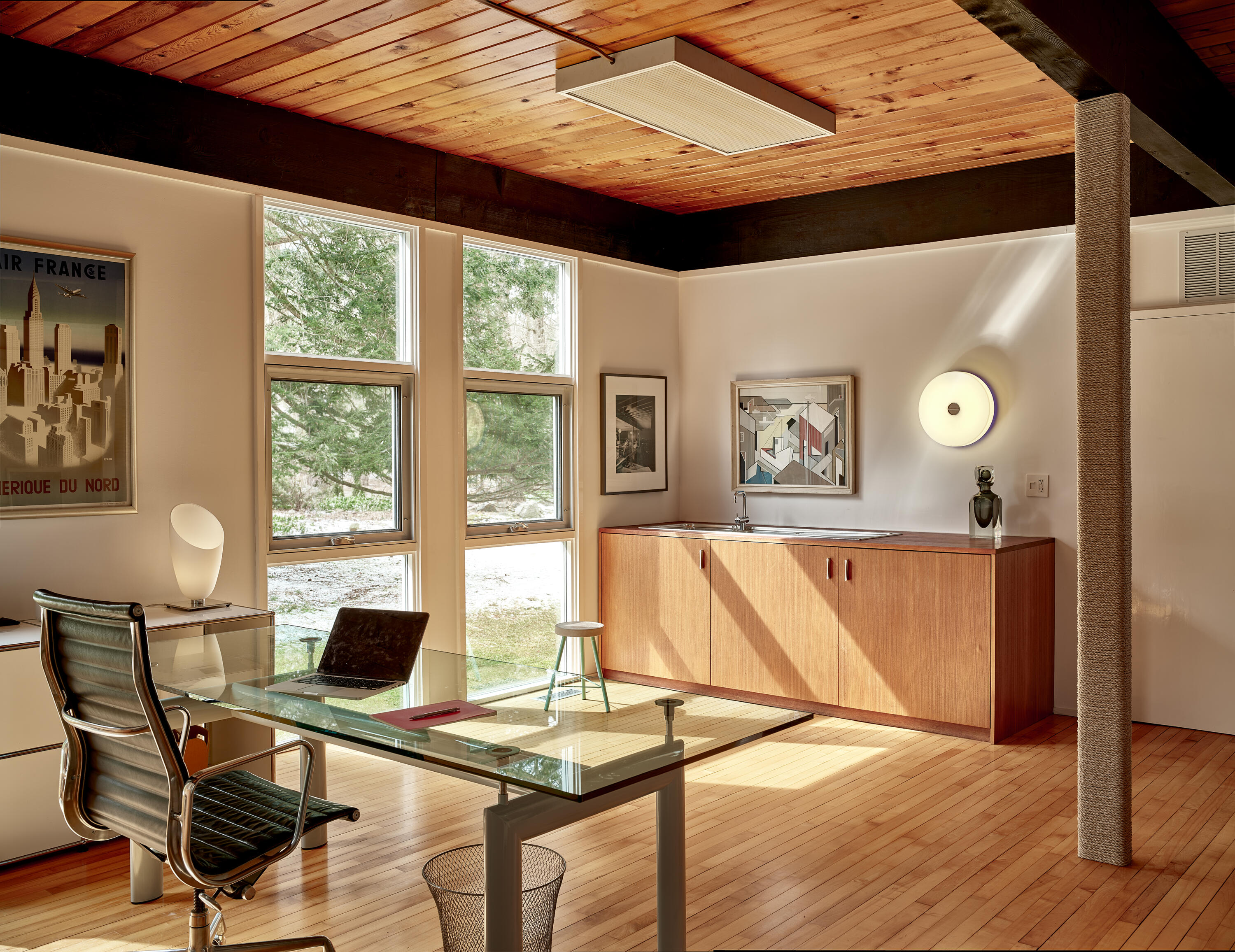 431 Valley Road New Canaan, CT 06840 - Photo 19 of 32 a workspace with furniture and window
