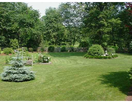 22 Hickory Ridge Road Rehoboth, MA 02769 - Photo 8 of 8 Gallery Image 8