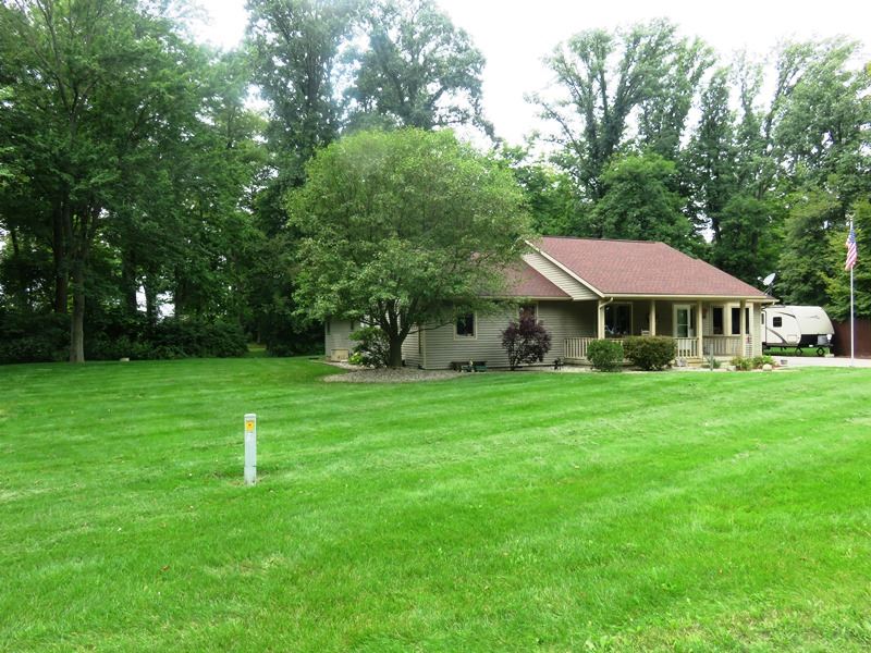 1423 East 400 North Decatur, IN 46733 - Photo 2 of 19
