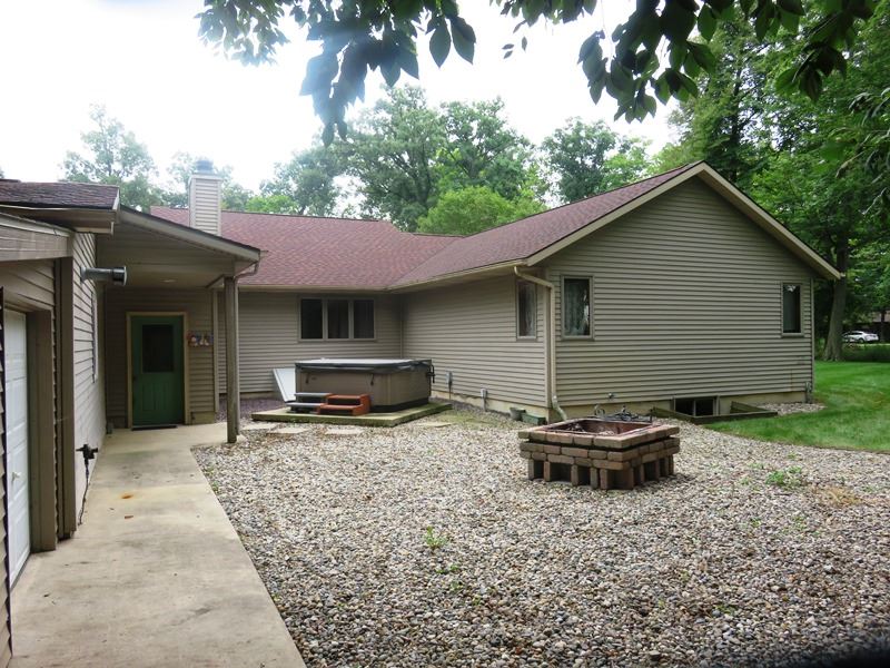 1423 East 400 North Decatur, IN 46733 - Photo 4 of 19