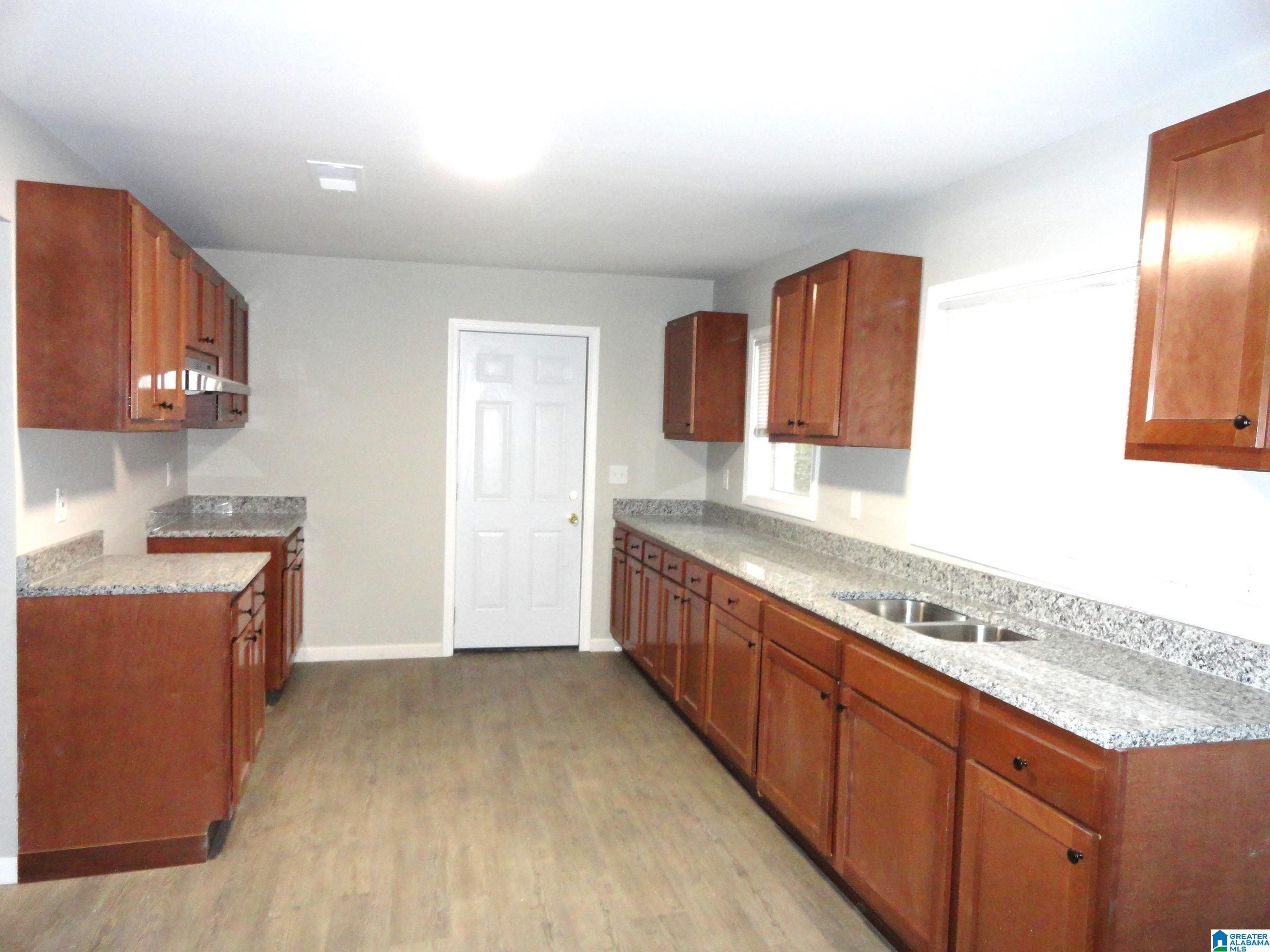 31 Pickle Street Cordova, AL 35550 - Photo 3 of 9