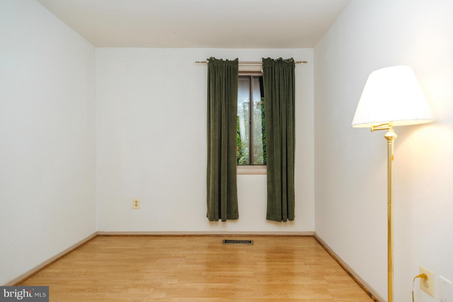 8932 Footed Ridge Columbia, MD 21045 - Photo 14 of 27 Bedroom
