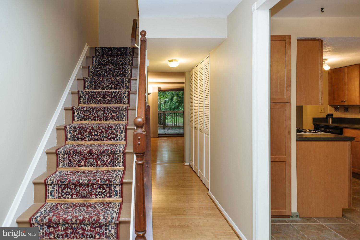8932 Footed Ridge Columbia, MD 21045 - Photo 3 of 27 Interior (General)