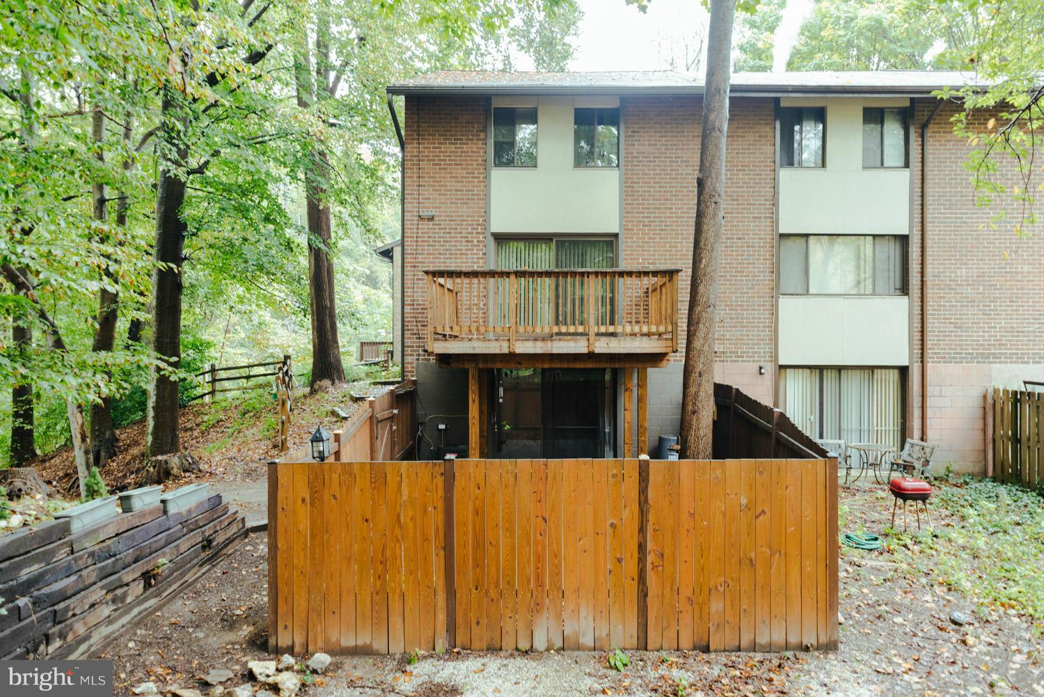 8932 Footed Ridge Columbia, MD 21045 - Photo 24 of 27 Exterior (Rear)