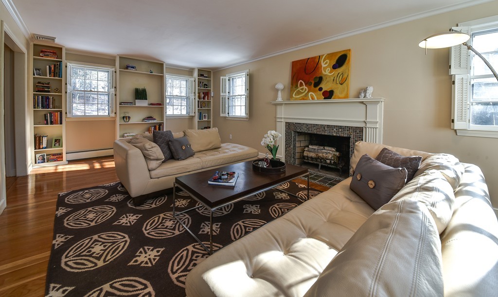 3 York Road Wayland, MA 01778 - Photo 15 of 27 Gallery Image 15