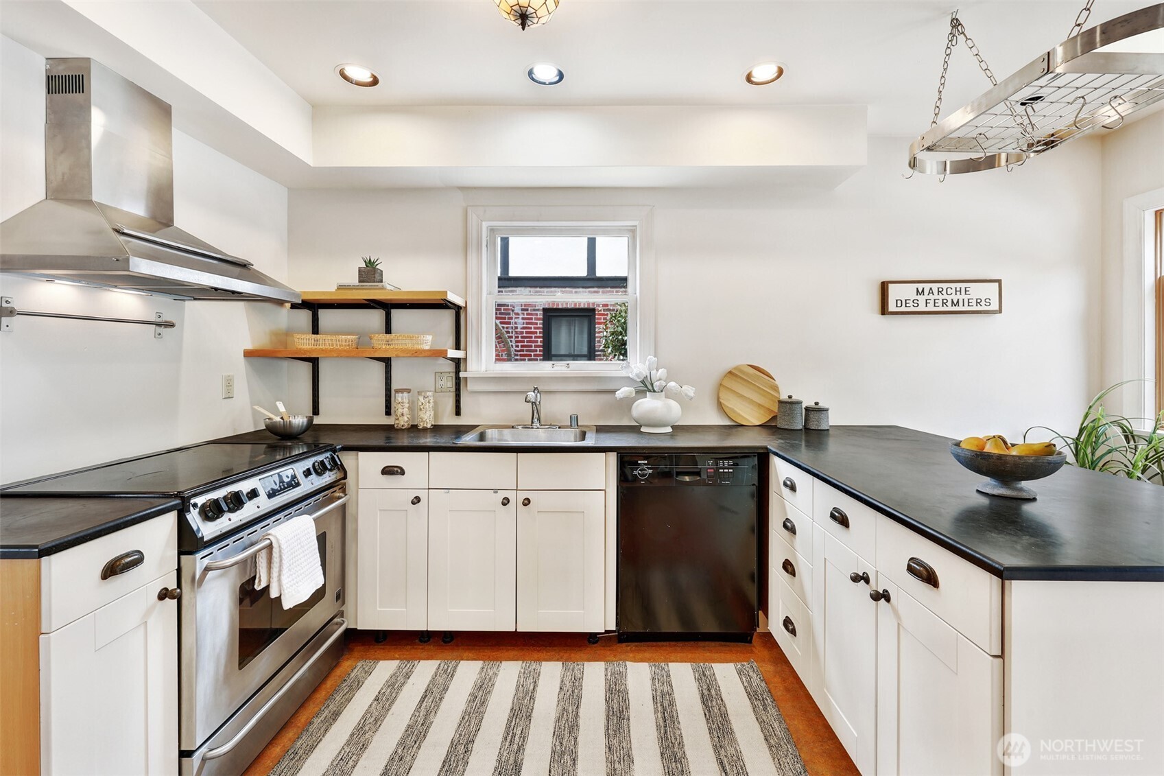 1134 North 78th Street Seattle, WA 98103 - Photo 12 of 37