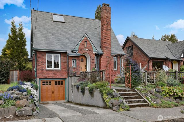 $1,195,000 | 1134 North 78th Street, Seattle, WA 98103