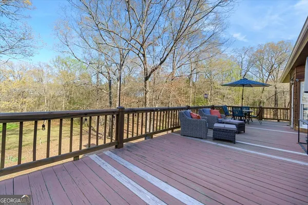 a view of a backyard of the house