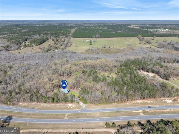 a view of sitting area
