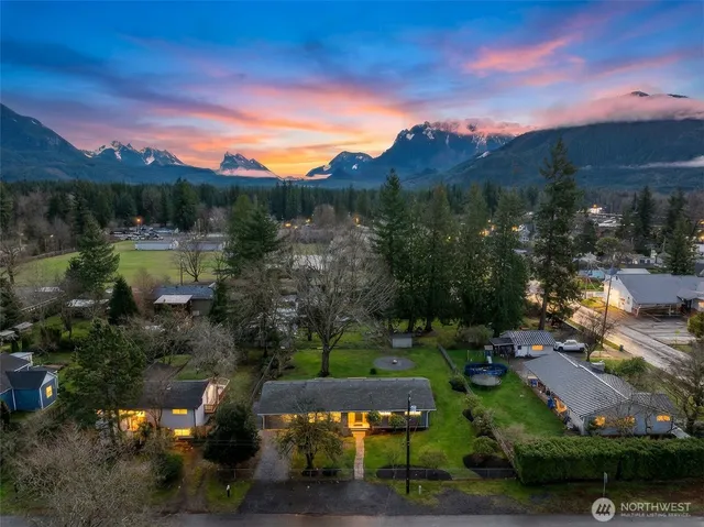 $475,000 | 222 2nd Street, Gold Bar, WA 98251