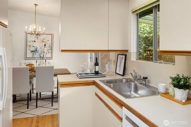 $1,350,000 | 6037 Northeast 61st Street, Seattle, WA 98115