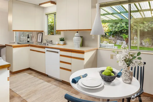 $1,295,000 | 6037 Northeast 61st Street, Seattle, WA 98115