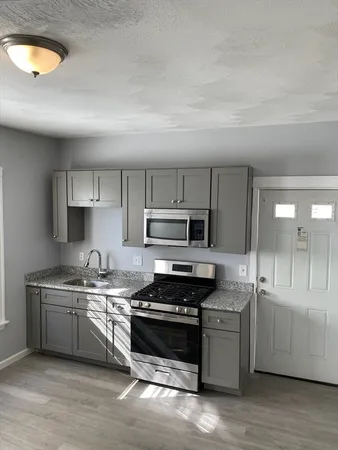 $3,700 | 22 Downer Avenue, Unit 2, Boston, MA 02125