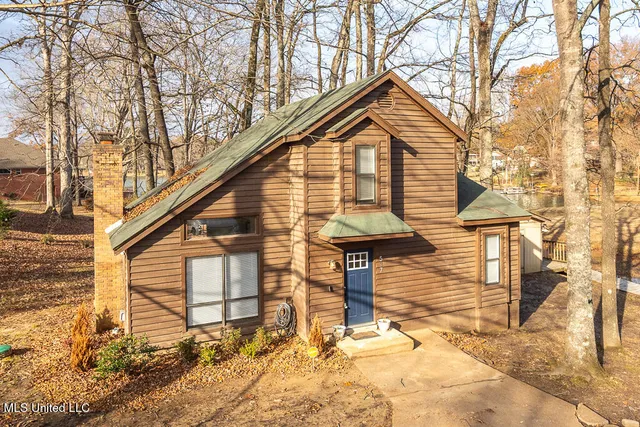 $250,000 | 537 Thunderbird Drive North, Hernando, MS 38632