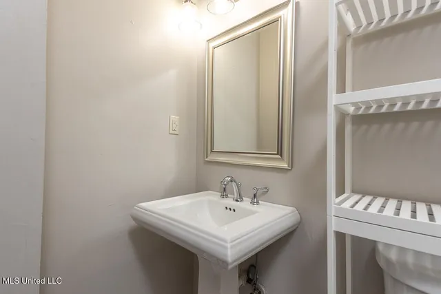 $250,000 | 537 Thunderbird Drive North, Hernando, MS 38632