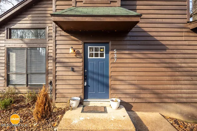 $250,000 | 537 Thunderbird Drive North, Hernando, MS 38632