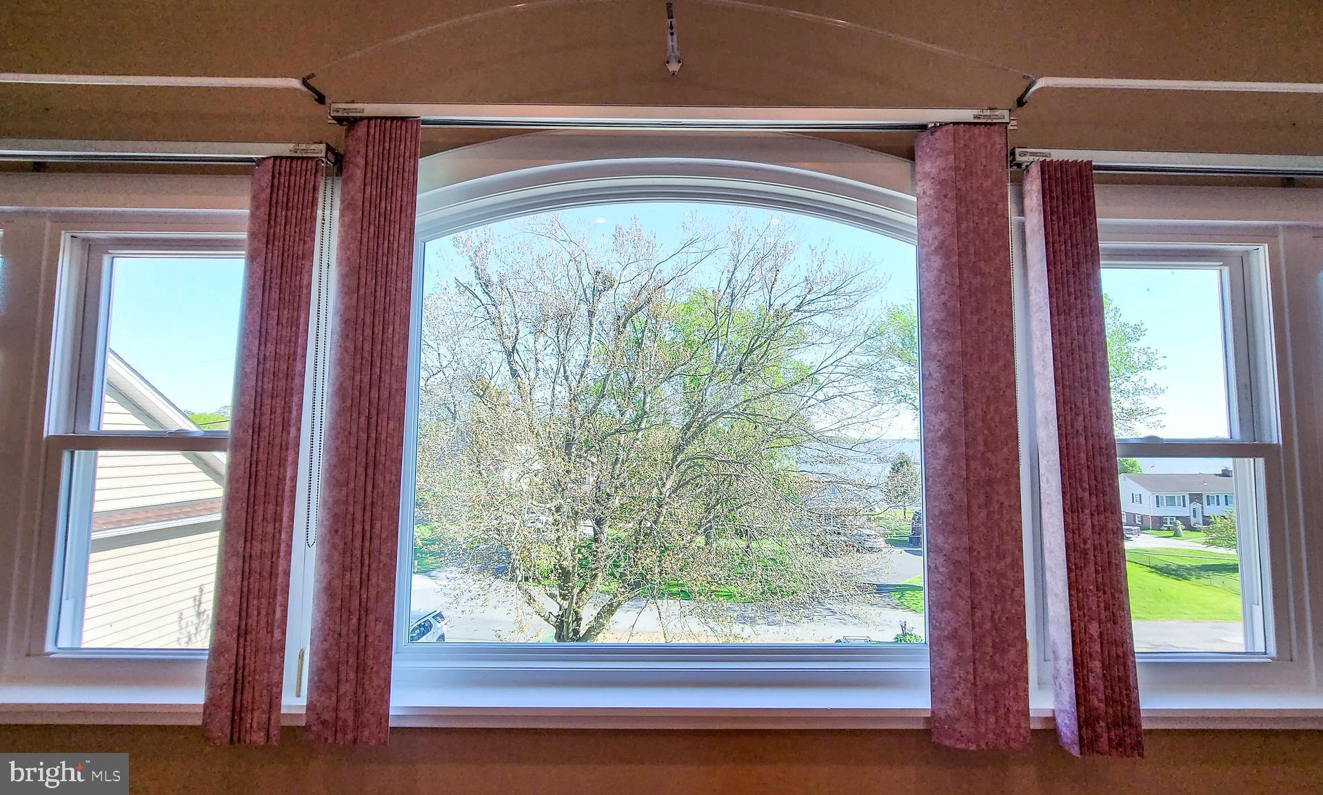 1531 Galena Road Baltimore, MD 21221 - Photo 40 of 66 Custom windows!