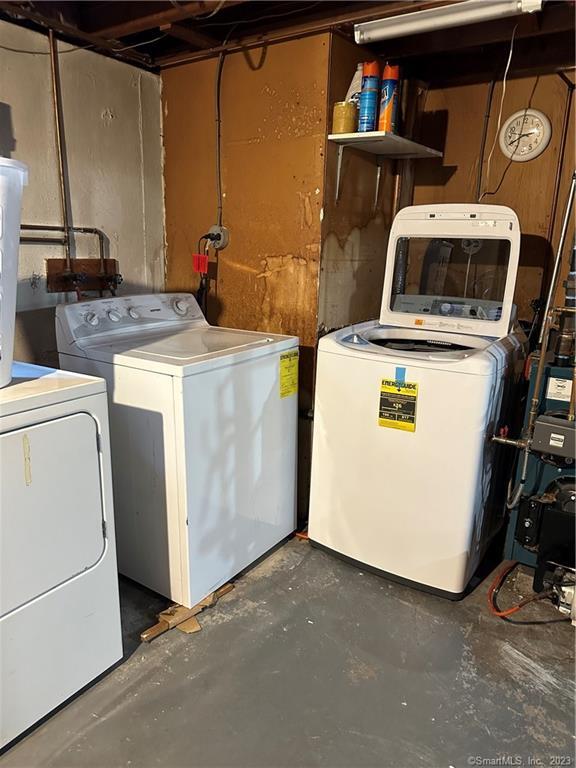 280 Lighthouse Road New Haven, CT 06512 - Photo 19 of 21 a utility room with dryer and washer