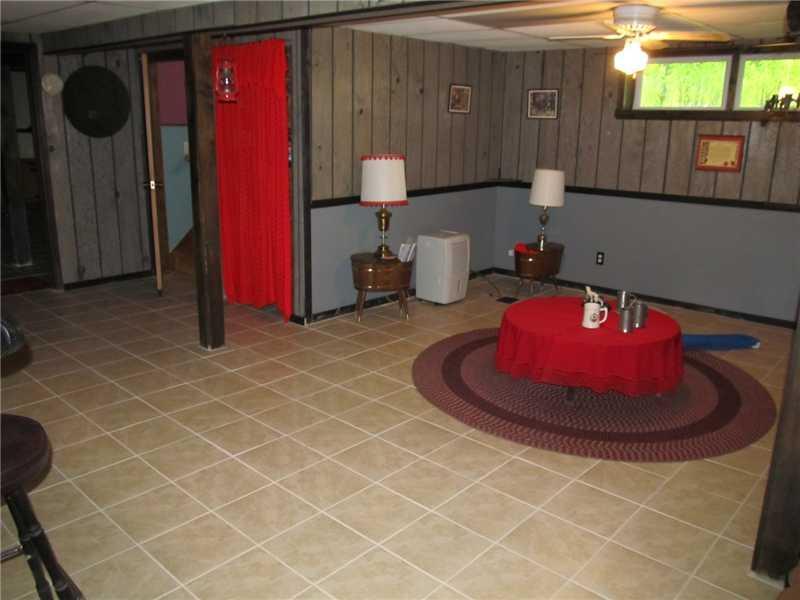 66 Rotherdale Road Brewer, ME 04412 - Photo 11 of 18 Den/Family/Great Room.