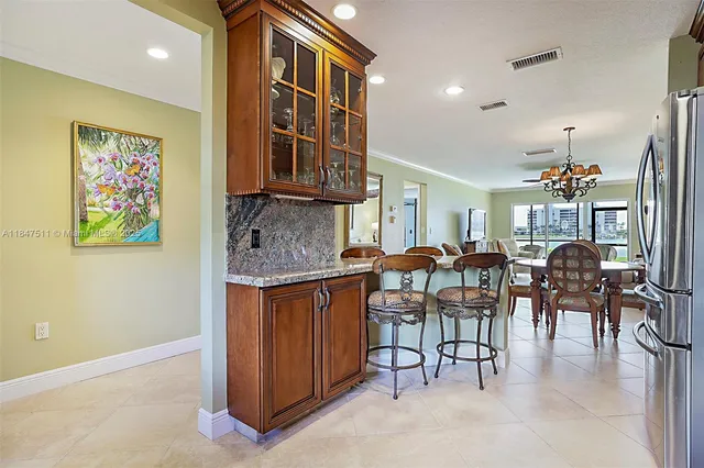 $550,000 | 100 Intracoastal Place, Unit 102, Jupiter, FL 33469