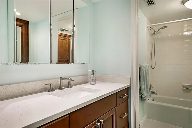 $550,000 | 100 Intracoastal Place, Unit 102, Jupiter, FL 33469