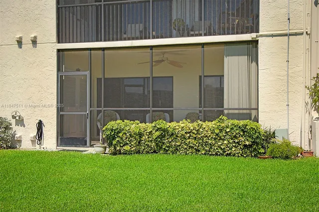 $550,000 | 100 Intracoastal Place, Unit 102, Jupiter, FL 33469