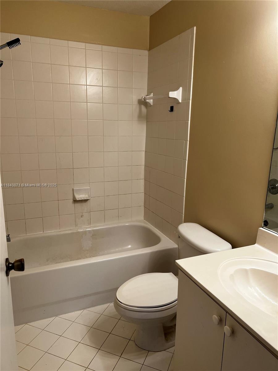 2911 Southeast 13th Avenue, Unit 20449 Homestead, FL 33035 - Photo 6 of 8