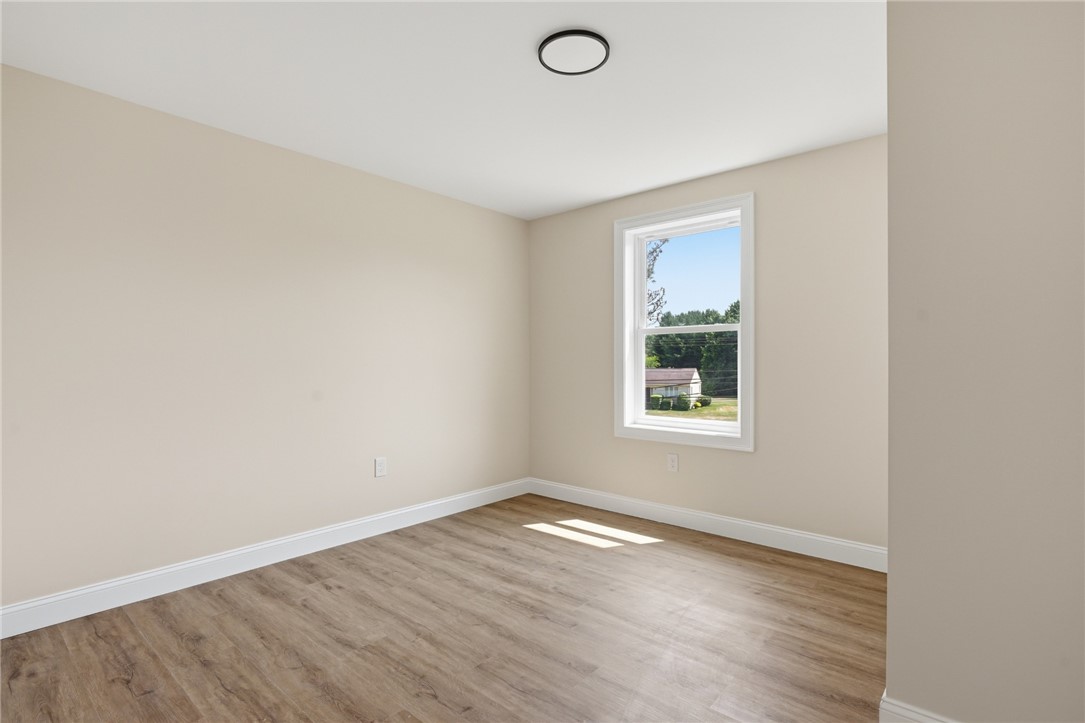 533 Scituate Avenue Cranston, RI 02921 - Photo 32 of 44