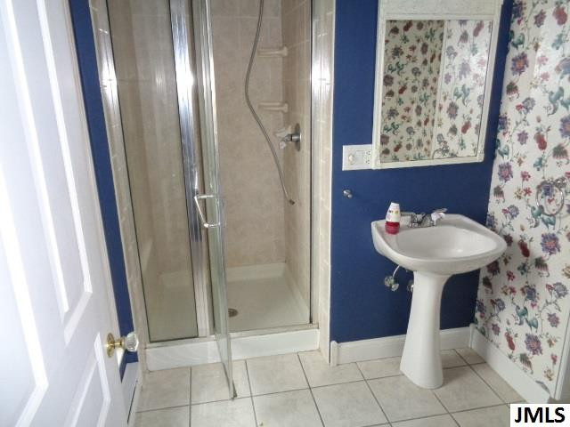 411 West Morrell Street Jackson, MI 49203 - Photo 14 of 17 Photo 15