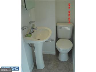 3718 Academy Road Philadelphia, PA 19154 - Photo 7 of 9 Gallery Image 7