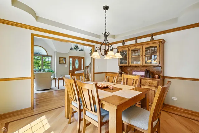 $825,000 | 115 Flamingo Drive, Roselle, IL 60172