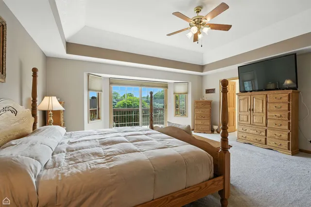 $825,000 | 115 Flamingo Drive, Roselle, IL 60172