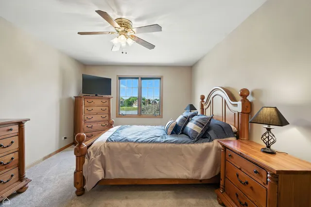 $825,000 | 115 Flamingo Drive, Roselle, IL 60172