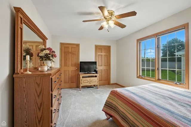 $825,000 | 115 Flamingo Drive, Roselle, IL 60172