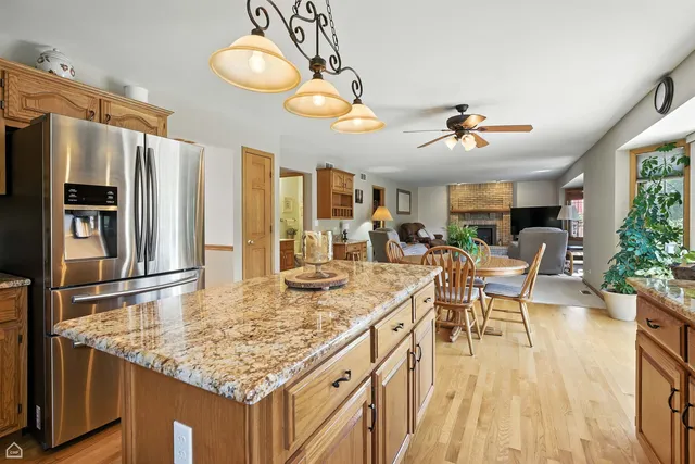 $825,000 | 115 Flamingo Drive, Roselle, IL 60172