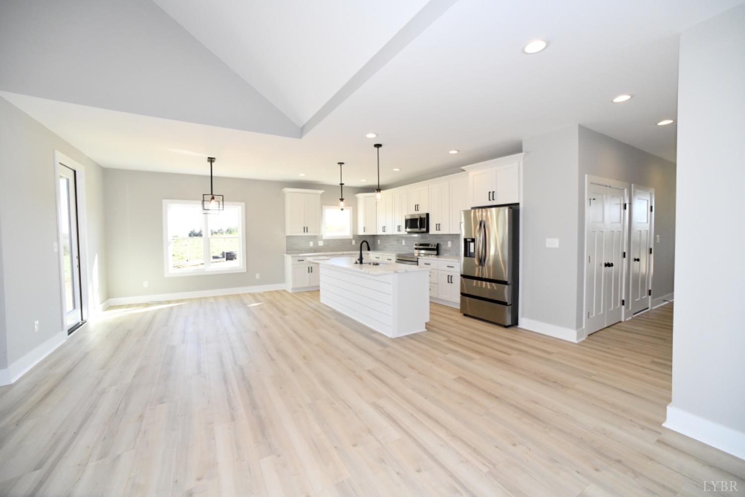 1364 Wells Road Bedford, VA 24523 - Photo 18 of 42 Gallery Image 18