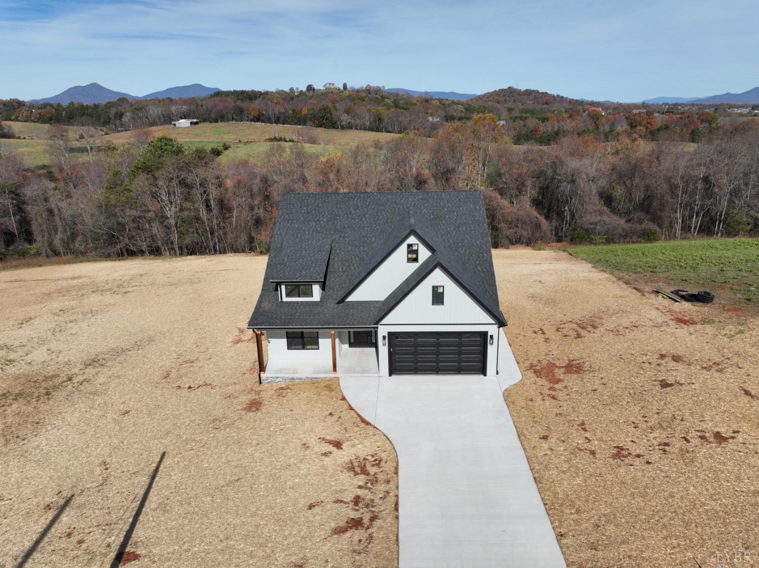 1364 Wells Road Bedford, VA 24523 - Photo 4 of 42 Gallery Image 4