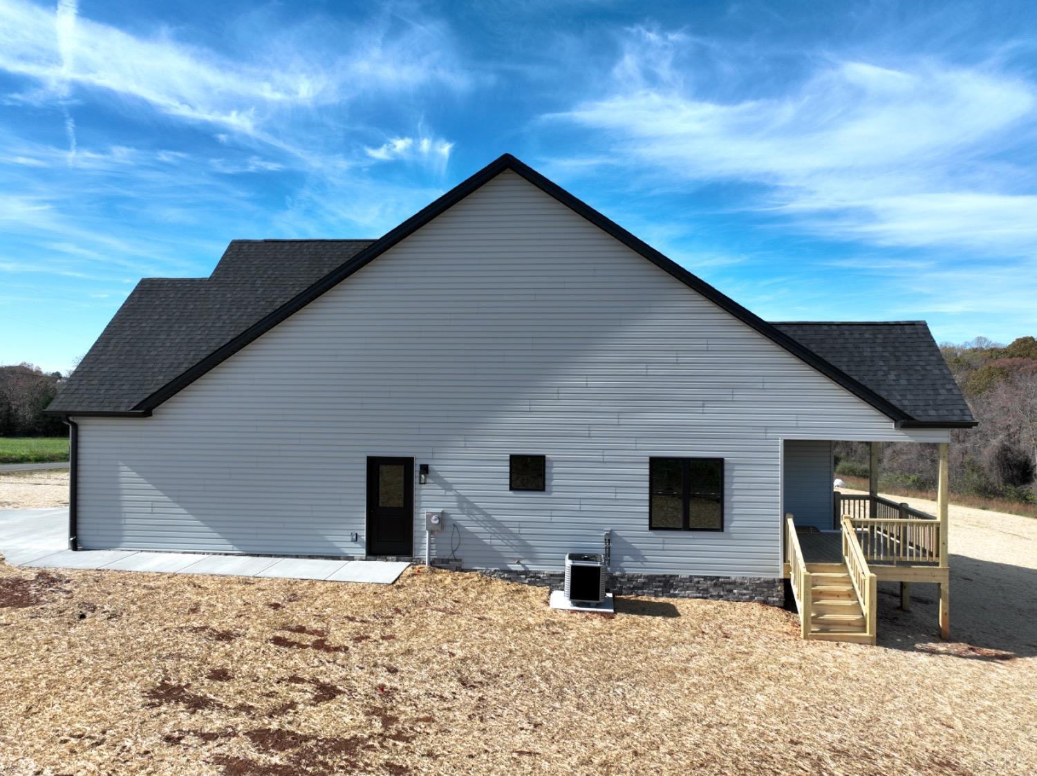 1364 Wells Road Bedford, VA 24523 - Photo 9 of 42 Gallery Image 9