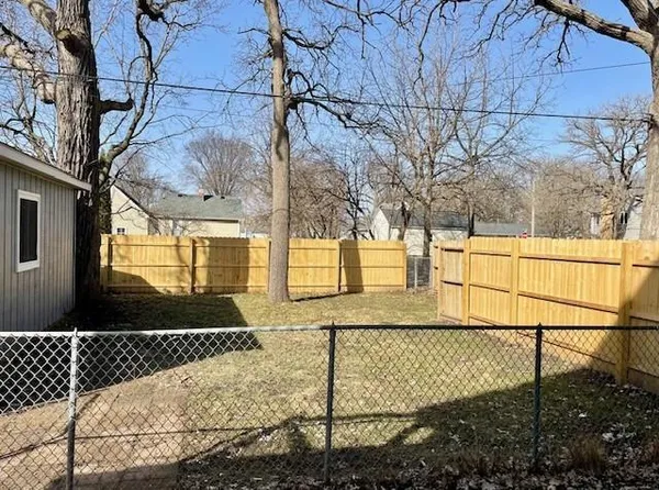 $319,900 | 1107 10th Street Northwest, Austin, MN 55912